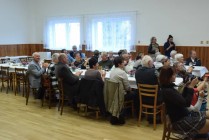 BESEDA S DŮCHODCI - VYSTOUPENÍ DĚTSKÉHO SBORU "CHMELÍČEK"