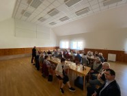 BESEDA S DŮCHODCI - VYSTOUPENÍ DĚTSKÉHO SBORU CHMELÍČEK